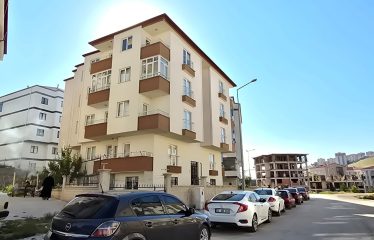 BAYBURT’TA YATIRIMLIK VE OTURUMA HAZIR 3+1 GENİŞ DAİRE