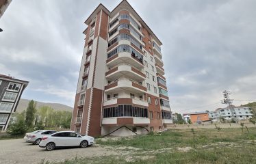 GENÇOSMAN MAHALLESİNDE 3+1 160 METREKARE SATILIK FIRSAT DAİRE