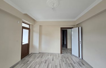 GENÇOSMAN MAHALLESİNDE 3+1 160 METREKARE SATILIK FIRSAT DAİRE