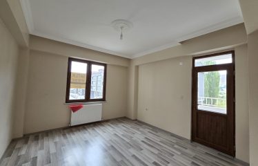GENÇOSMAN MAHALLESİNDE 3+1 160 METREKARE SATILIK FIRSAT DAİRE