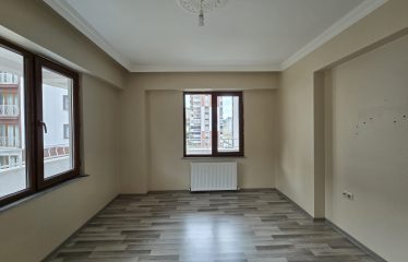 GENÇOSMAN MAHALLESİNDE 3+1 160 METREKARE SATILIK FIRSAT DAİRE