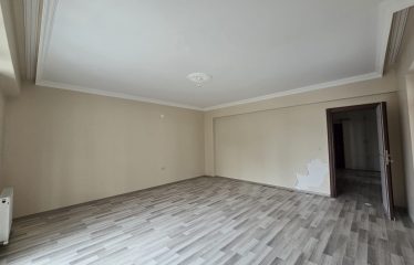 GENÇOSMAN MAHALLESİNDE 3+1 160 METREKARE SATILIK FIRSAT DAİRE