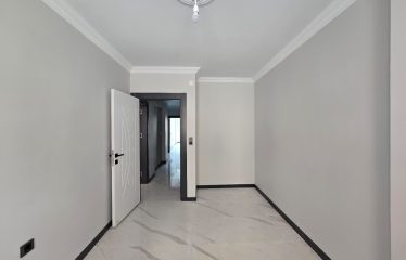 ŞEHRİN TAM KALBİNDE SESSİZ, GÜVENLİ VE KONFORLU BİR YAŞAM