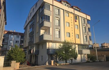 TRABZON ANAYOLU ÜZERİNDE, ÜST KALİTE MALZEMELİ FERAH DAİRE | BAYBURT KİRALIK DAİRE
