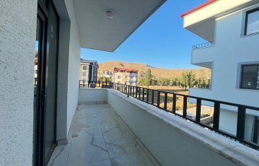 SIFIR 3+1 ULTRA LÜKS DAİRE YERDEN ISITMALI, GENİŞ BALKONLU