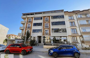 TRABZON YOLU ÜZERİNDE MERKEZİ KONUMDA 70 M² 1+1 KİRALIK DAİRE