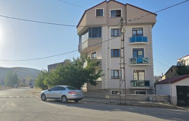 DÖRT CEPHESİ AÇIK, FERAH VE MODERN 3+1 YAŞAM ALANI | BAYBURT KİRALIK DAİRE