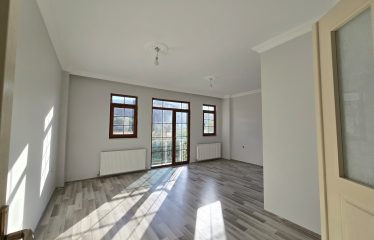 DÖRT CEPHESİ AÇIK, FERAH VE MODERN 3+1 YAŞAM ALANI | BAYBURT KİRALIK DAİRE