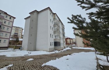 ÇORUH-BAHÇELİEVLER SİTESİNDE GENİŞ VE FERAH 3+1 KİRALIK DAİRE | BAYBURT KİRALIK DAİRE