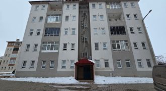 ÇORUH-BAHÇELİEVLER SİTESİNDE GENİŞ VE FERAH 3+1 KİRALIK DAİRE | BAYBURT KİRALIK DAİRE