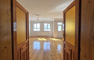 ÇORUH-BAHÇELİEVLER SİTESİNDE GENİŞ VE FERAH 3+1 KİRALIK DAİRE | BAYBURT KİRALIK DAİRE
