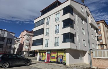 Bayburt Zahit’te Yeni Valilik Karşısı Lüks 3+1 Daire | BAYBURT SATILIK DAİRE