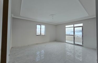 EŞSİZ MANZARASI İLE 3+1 ZAHİT MAHALLEİSNDE SATILIK DAİRE | BAYBURT SATILIK DAİRE