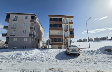 BAYBURT SINGAH MAHELLESİ ARA KAT 4 CEPHE AÇIK SATILIK DAIRE | Bayburt satılık ara kat daire