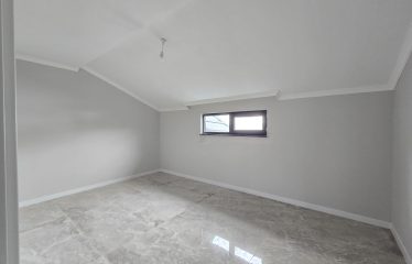 ÇORUH-MANZARA KEYFİ GARANTİ! 5+2 DUBLEKS 230 m² FIRSAT DAİRE | BAYBURT SATILIK DAİRE