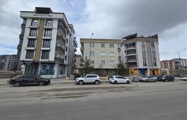 ÇORUH -CADDE ÜZERİ GÜNEY CEPHE 4+1 180 M² FIRSAT DUBLEKS | Bayburt satılık 4+1 dubleks daire