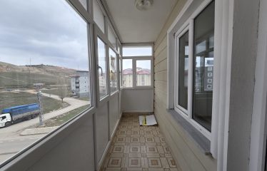 ÇORUH -CADDE ÜZERİ GÜNEY CEPHE 4+1 180 M² FIRSAT DUBLEKS | Bayburt satılık 4+1 dubleks daire
