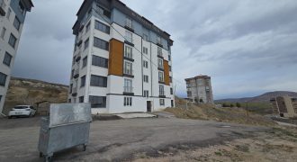 ÇORUH-LÜKS VE KONFOR BİR ARADA! ŞİNGAH’TA ASANSÖRLÜ 3+1 SATILIK DAİRE | bayburt şingah satılık 3+1 daire