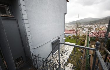 ÇORUH-ŞEHRİ AYAKLARINIZIN ALTINA SEREN PREMİUM 4+1 SATILIK VİLLA