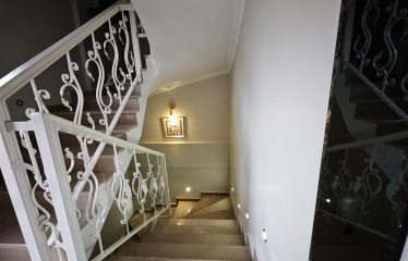 ÇORUH-ŞEHRİ AYAKLARINIZIN ALTINA SEREN PREMİUM 4+1 SATILIK VİLLA