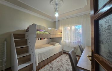 ÇORUH-TRABZON YOLU ÜZERİNDE GÜNEŞ ALAN 3+1 SATILIK FIRSAT DAİRE