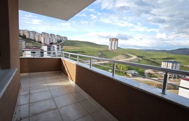 ÇORUH-YUVAM EVLER SİTESİNDE MANZARALI GENİŞ 3+1 KİRALIK DAİRE