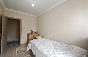 ÇORUH-AİLELERİN TERCİHİ ELİT MAHAL SİTESİNDE FERAH 3+1 ARA KAT