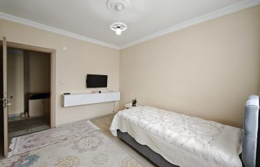 ÇORUH-AİLELERİN TERCİHİ ELİT MAHAL SİTESİNDE FERAH 3+1 ARA KAT