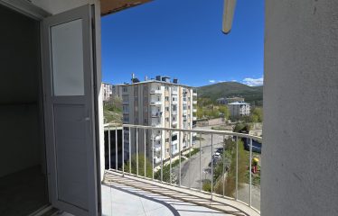 ÇORUH-MANZARASIYLA BÜYÜLEYEN SİTE İÇERİSİNDE 3+1 KİRALIK DAİRE