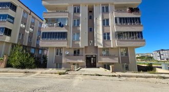 ÇORUH-ŞİNGAH’IN MERKEZİ KONUMUNDA 3+1 KİRALIK DAİRE