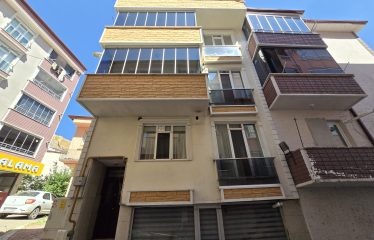 ÇORUH-ÇARŞININ KALBİNDE GENİŞ VE FERAH 5+2 SATILIK DUBLEKS