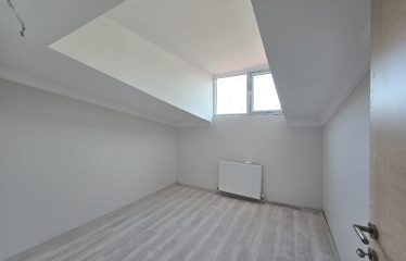 ÇORUH-ÇARŞININ KALBİNDE GENİŞ VE FERAH 5+2 SATILIK DUBLEKS