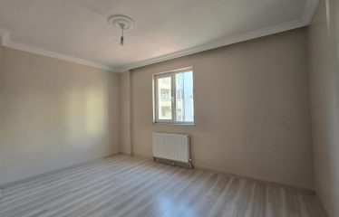 ÇORUH-ÇARŞININ KALBİNDE GENİŞ VE FERAH 5+2 SATILIK DUBLEKS