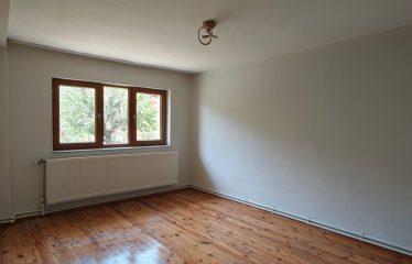 ÇORUH-ZAHİT’TE VALİLİK KONAĞI ALTINDA 2+1 KİRALIK DAİRE