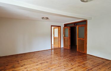 ÇORUH-ZAHİT’TE VALİLİK KONAĞI ALTINDA 2+1 KİRALIK DAİRE