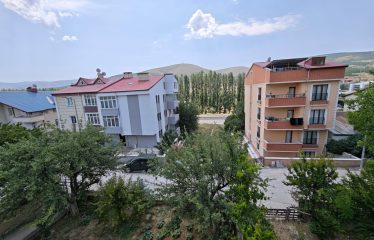 ÇORUH-ZAHİT’TE VALİLİK KONAĞI ALTINDA 3+1 KİRALIK DAİRELER