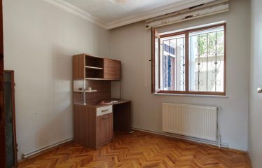 ÇORUH-ZAHİT’TE VALİLİK KONAĞI ALTINDA 3+1 KİRALIK DAİRELER