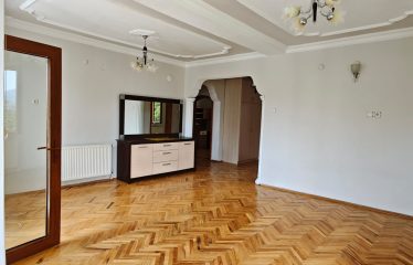 ÇORUH-ZAHİT’TE VALİLİK KONAĞI ALTINDA 3+1 KİRALIK DAİRELER