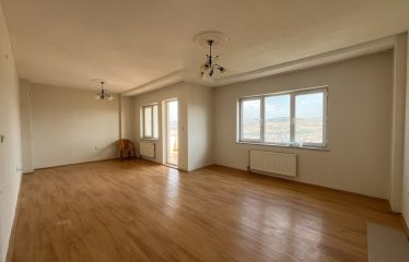 ÇORUH KİRALIK DAİRE- GENİŞ KULLANIM ALANLI 110 M² 3+1