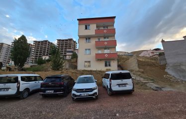 ÜNİVERSİTE KARŞISI FULL EŞYALI 1+1 KİRALIK DAİRE